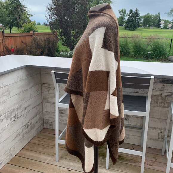 Hand Knit Lagenlook Boho Heavyweight Wool Knit Wrap Cardigan Sweater - Picture 4 of 14